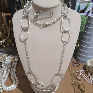 Chic Silver Link Necklace